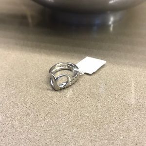 NWT Lia Sophia Ring